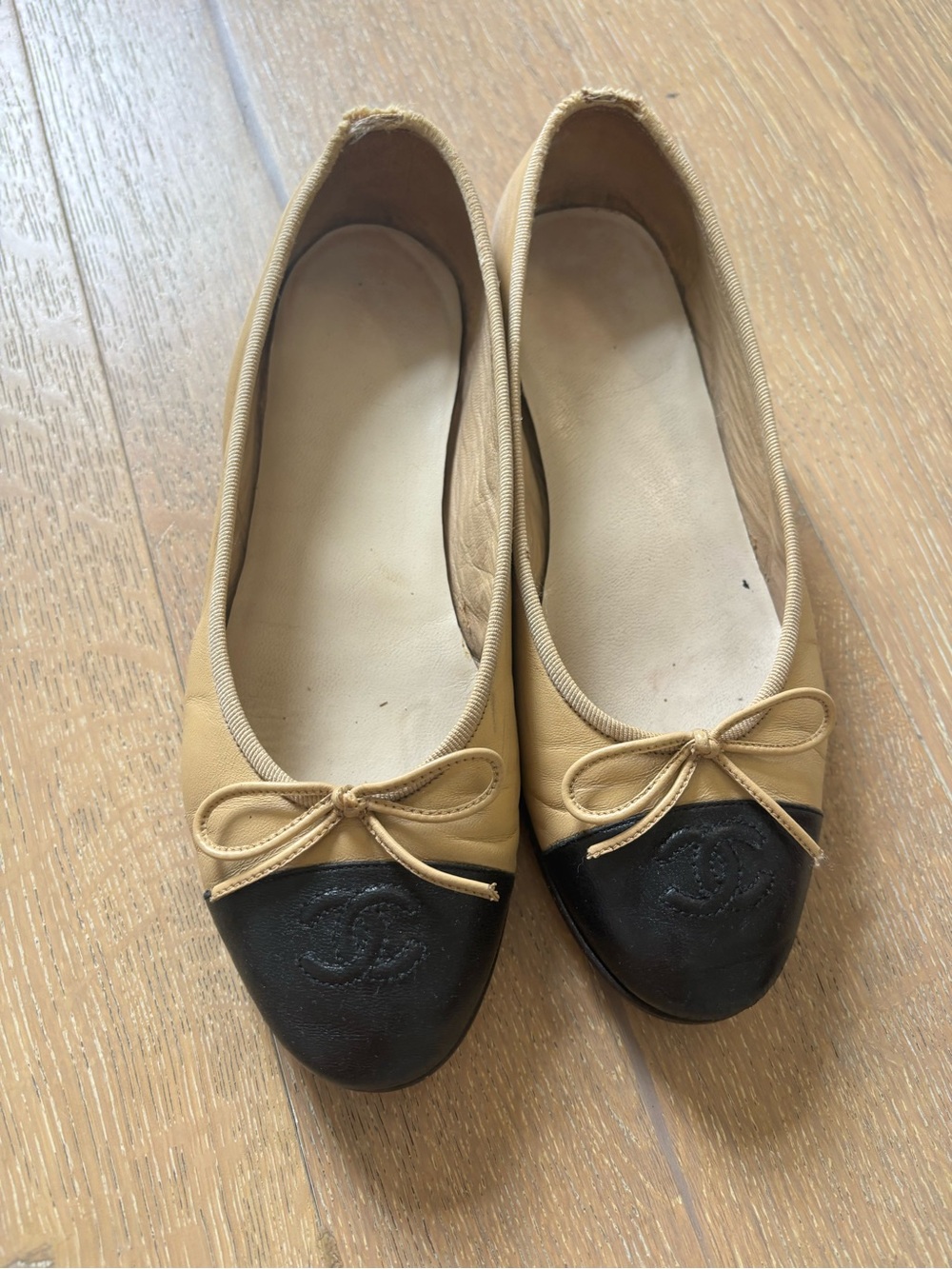 Chanel Two-Tone Beige and Black Cap-Toe Ballet Flats 36